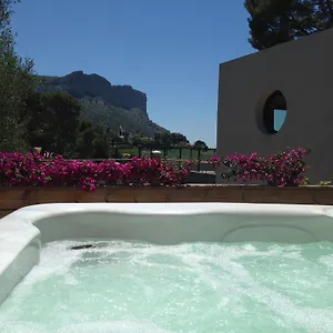 By Privee Dans Maison Familiale Privatunterkunft Cassis
